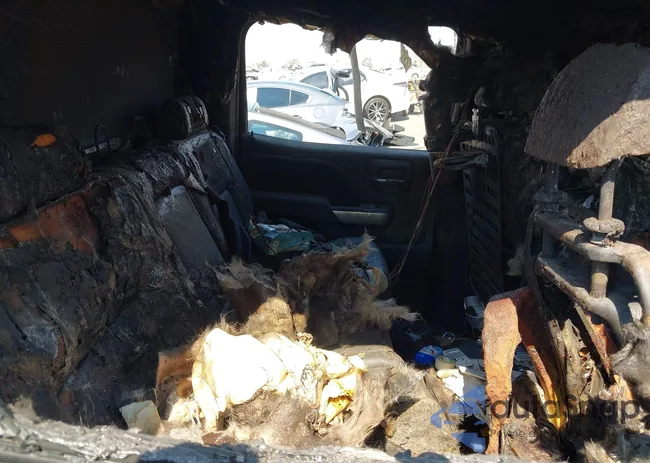 3GCPCREC2JG643895: 42923594