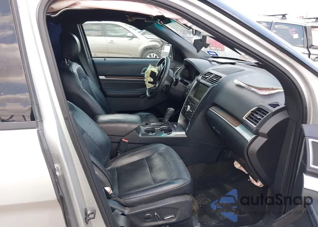 1FM5K7F8XGGB37322: 42923631