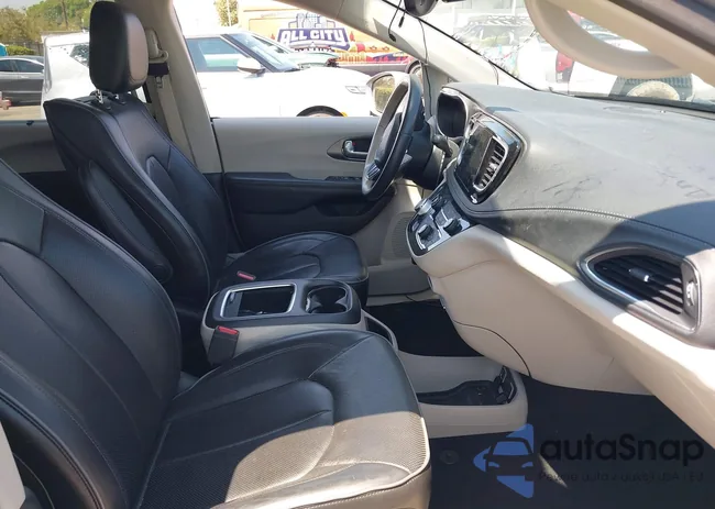 2C4RC1GG2KR655423: 42923670