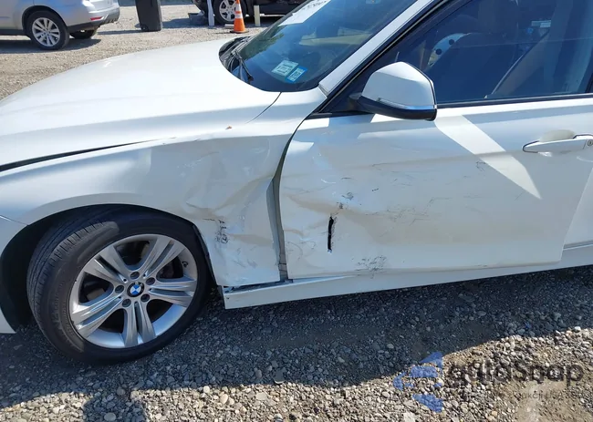 WBA8E9G52GNU28706: 42925097