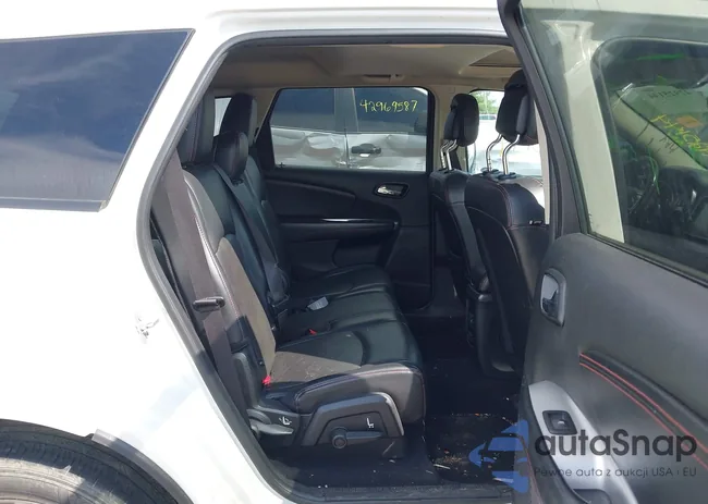 3C4PDCEG3FT577790: 42925144