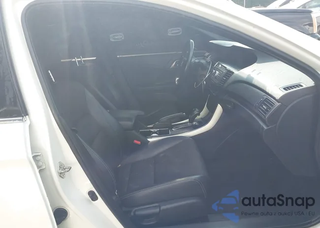 1HGCR2F50GA154554: 42925167