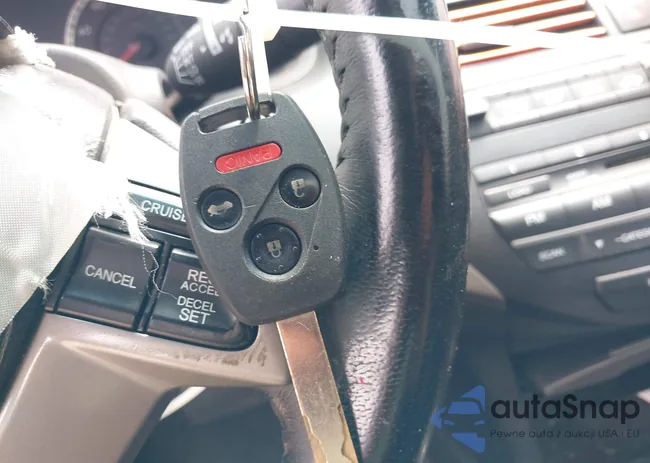 1HGCS1B81BA011104: 42924467