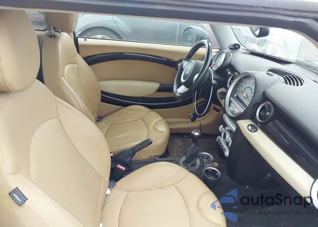 WMWMM3C5XATP75868: 42924515