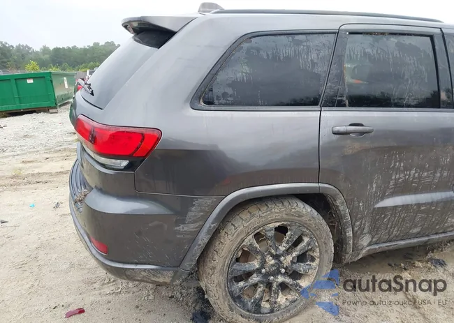 1C4RJEAG9KC543443: 42924561