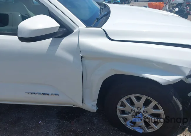 3TMKB5FN6RM020928: 42924650