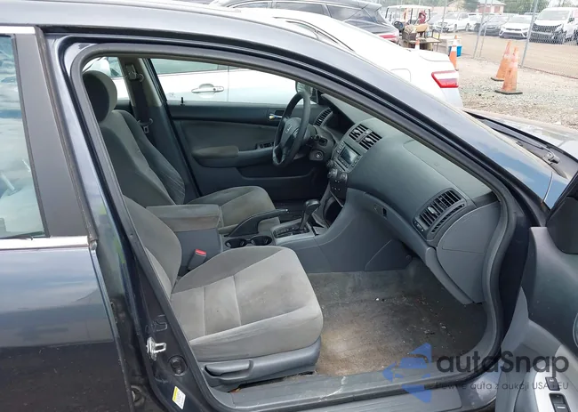 1HGCM56787A181826: 42925675