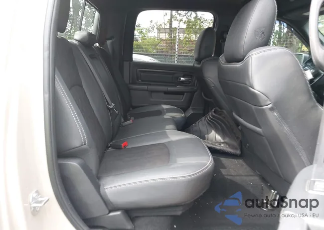 1C6RR7YT5HS641219: 42925714