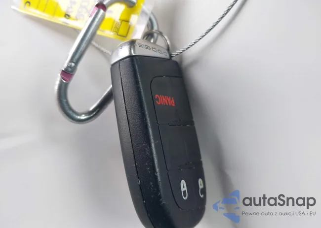 3C4PDCBB0DT565473: 42925886