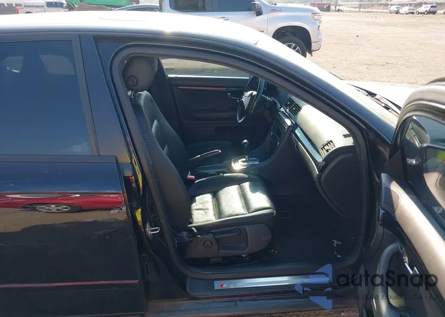 WAUEF78E98A152293: 42925965