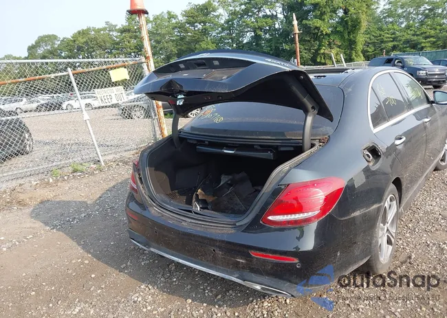 WDDZF4KB7HA113967: 42925973