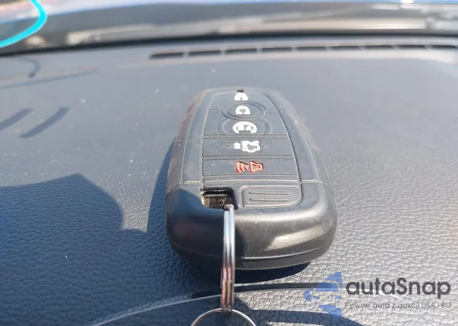 1FA6P8TH6J5182559: 42926256