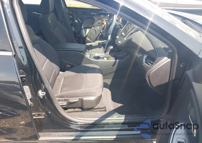 1G1ZB5ST3LF155626: 42925280