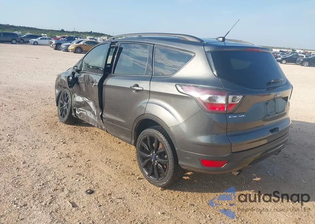 1FMCU0GD3HUB42983: 42925372