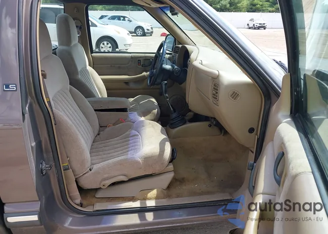 1GCCS1441WK249513: 42925402