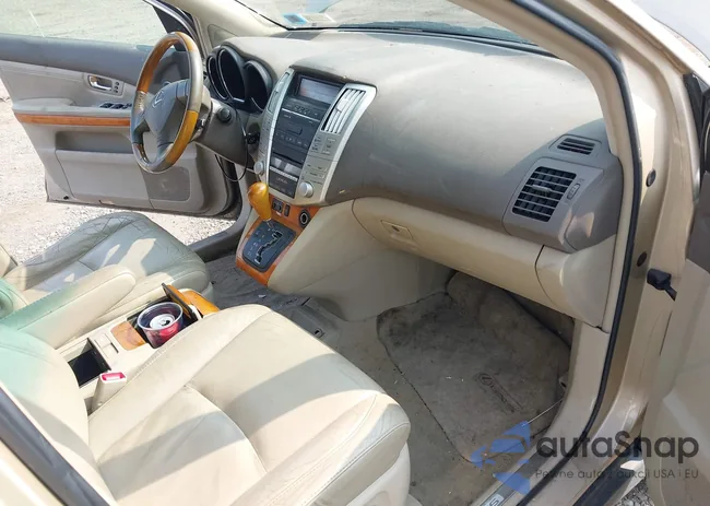 2T2HK31U49C115196: 42925406