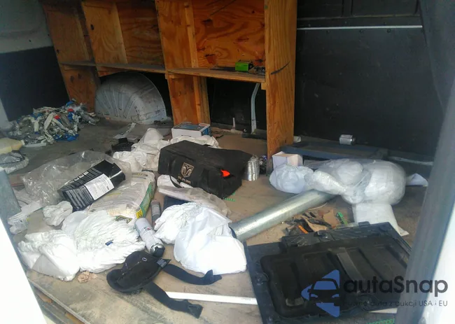 3C6TRVDG9JE111265: 42925417