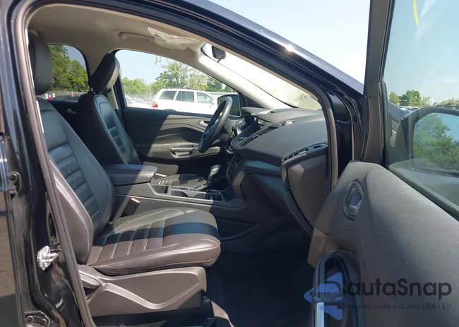 1FMCU9HD5JUA40609: 42925564