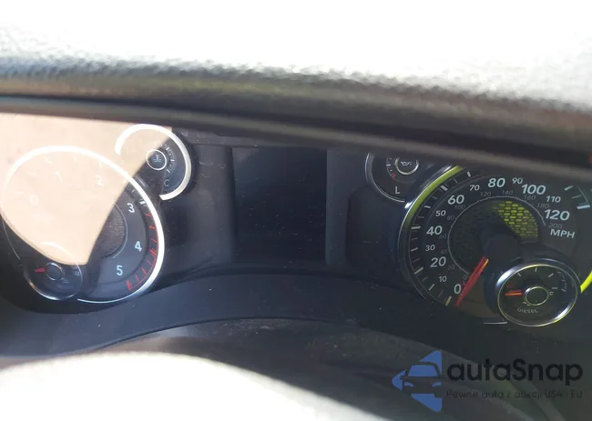 3C6UR5CL3RG216032: 42926901