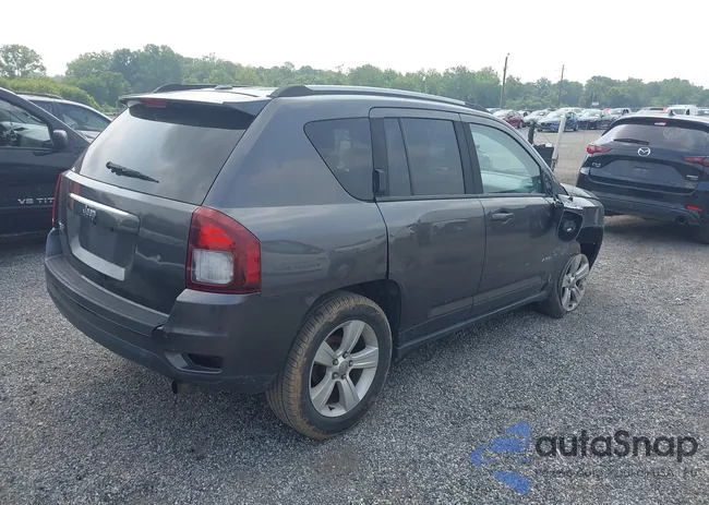 1C4NJDEB9FD357988: 42926924