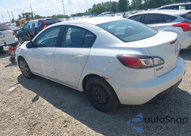 JM1BL1UF7B1455395: 42926317