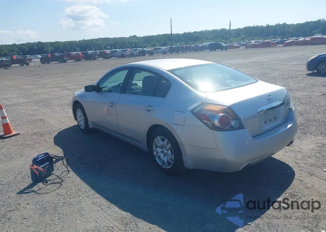 1N4AL2AP6CC245588: 42926327