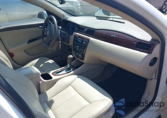 2G1WU583289255561: 42926476