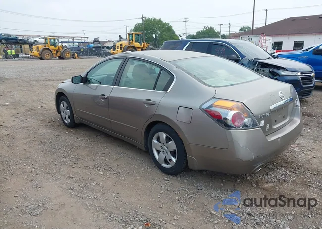 1N4AL21E18C246279: 42926521