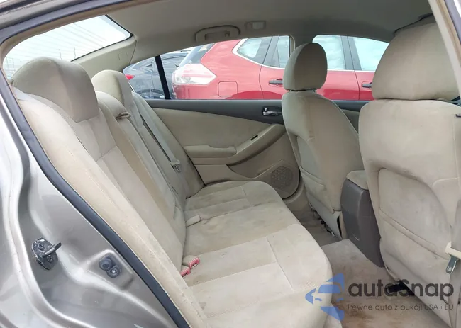 1N4AL21E18C246279: 42926521