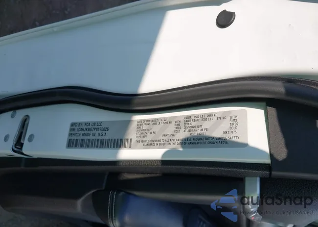 1C4RJKBG7P8870026: 42926636