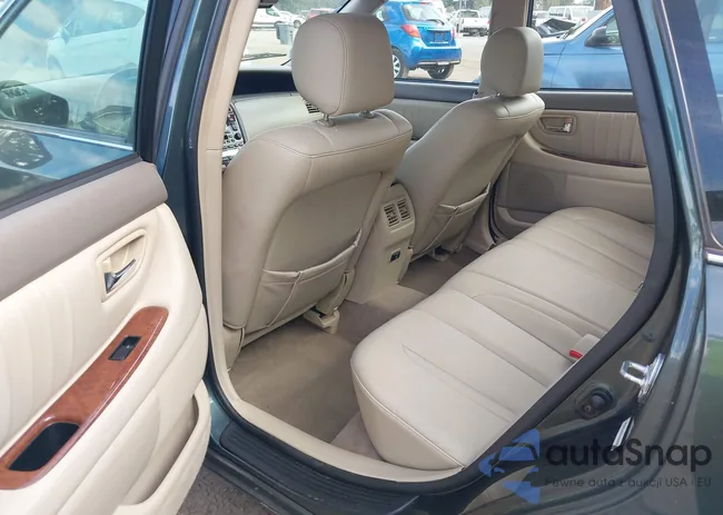 4T1BF28B73U268853: 42927781