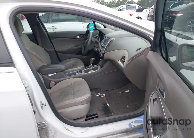 1G1BC5SM0H7161490: 42927981