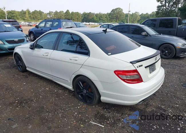 WDDGF8BB3BR173199: 42928001