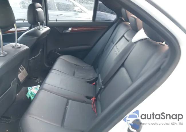 WDDGF8BB3BR173199: 42928001