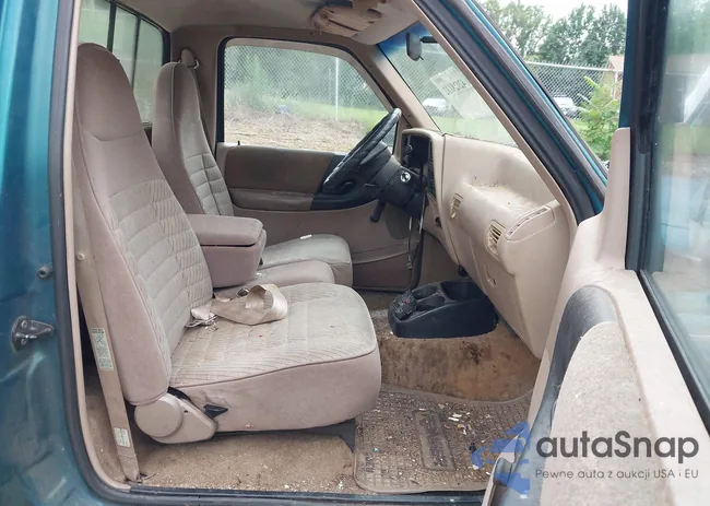 1FTCR10UXRUD13106: 42928132