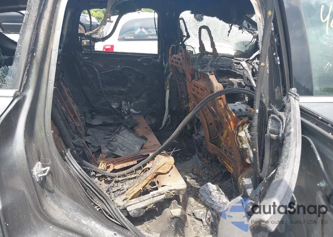 1FMCU9GD2HUA40210: 42928164