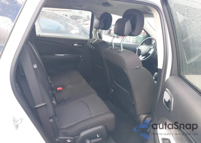 3C4PDCABXLT219303: 42928203