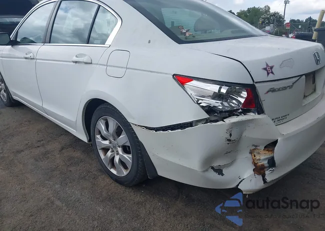 1HGCP26829A122496: 42927259