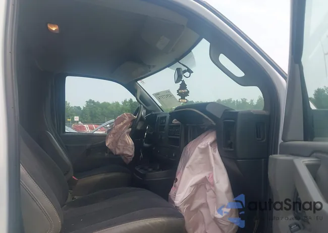 1GTW7AFG1J1905925: 42927374