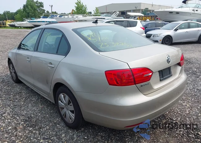 3VWD17AJ3EM273451: 42927452