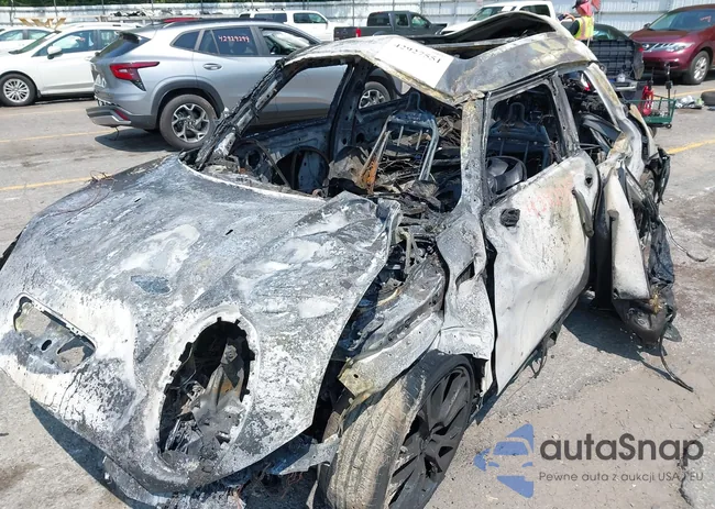 WMWJZ9C06M2P32943: 42927551