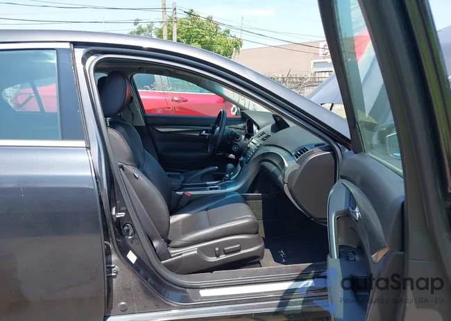 19UUA8F29CA010662: 42928760