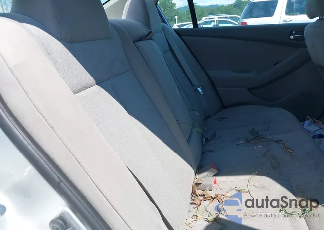 1N4AL2AP3CN557758: 42928786