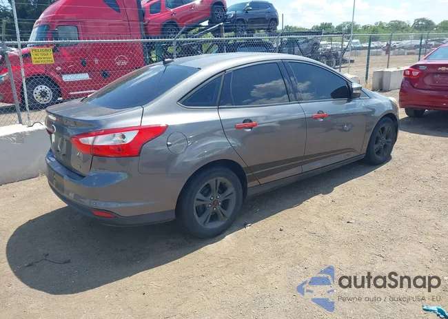 1FADP3F28DL317283: 42928818