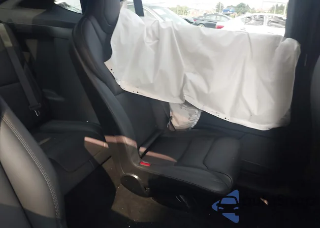 7SAXCBE53PF417570: 42928886