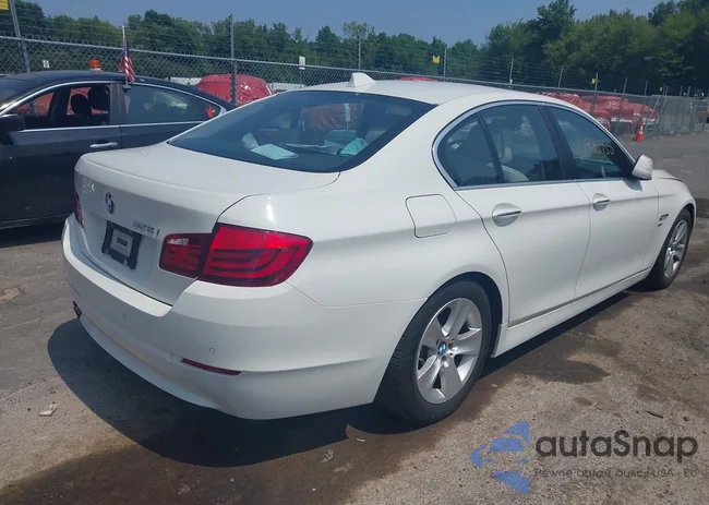 WBAXH5C54CDW10120: 42928935