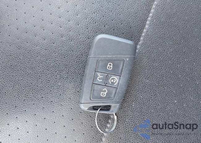 3VV2B7AX1JM002234: 42929078