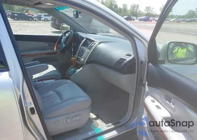 JTJHW31UX72030879: 42929092