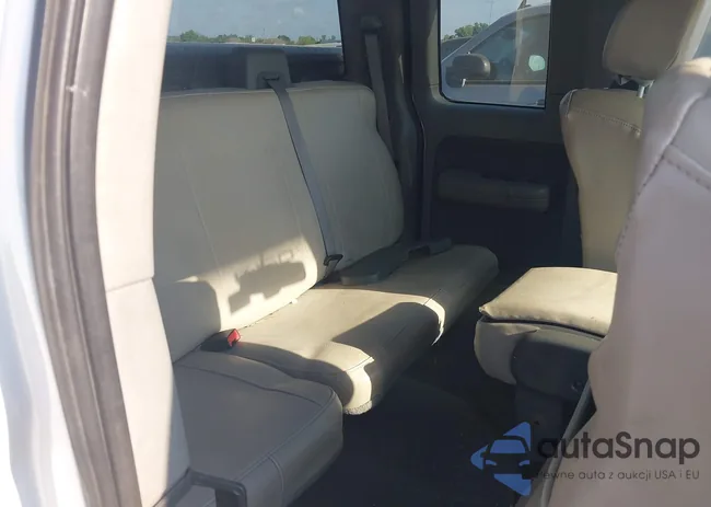 1FTRX12WX7KC71494: 42928277