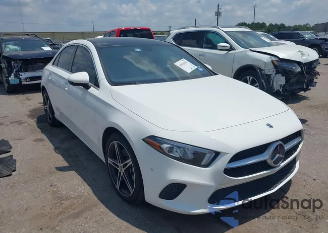 W1K3G4EB5NJ344215: 42928363